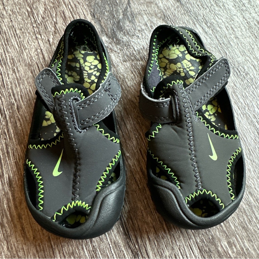 ***6C*** NIKE Sunray Protect Black Neoprene Boys Toddler Sandals Water Shoes